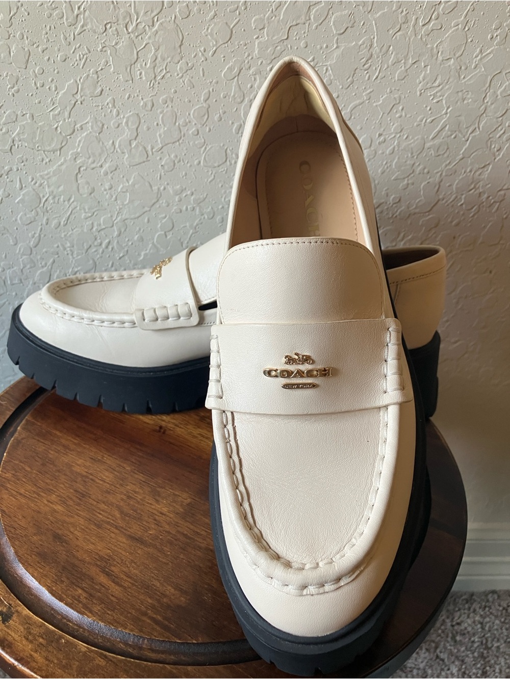 COACH: Cream Ruthie (CM587) platform Leather Lug-Sole Loafers- 9.5